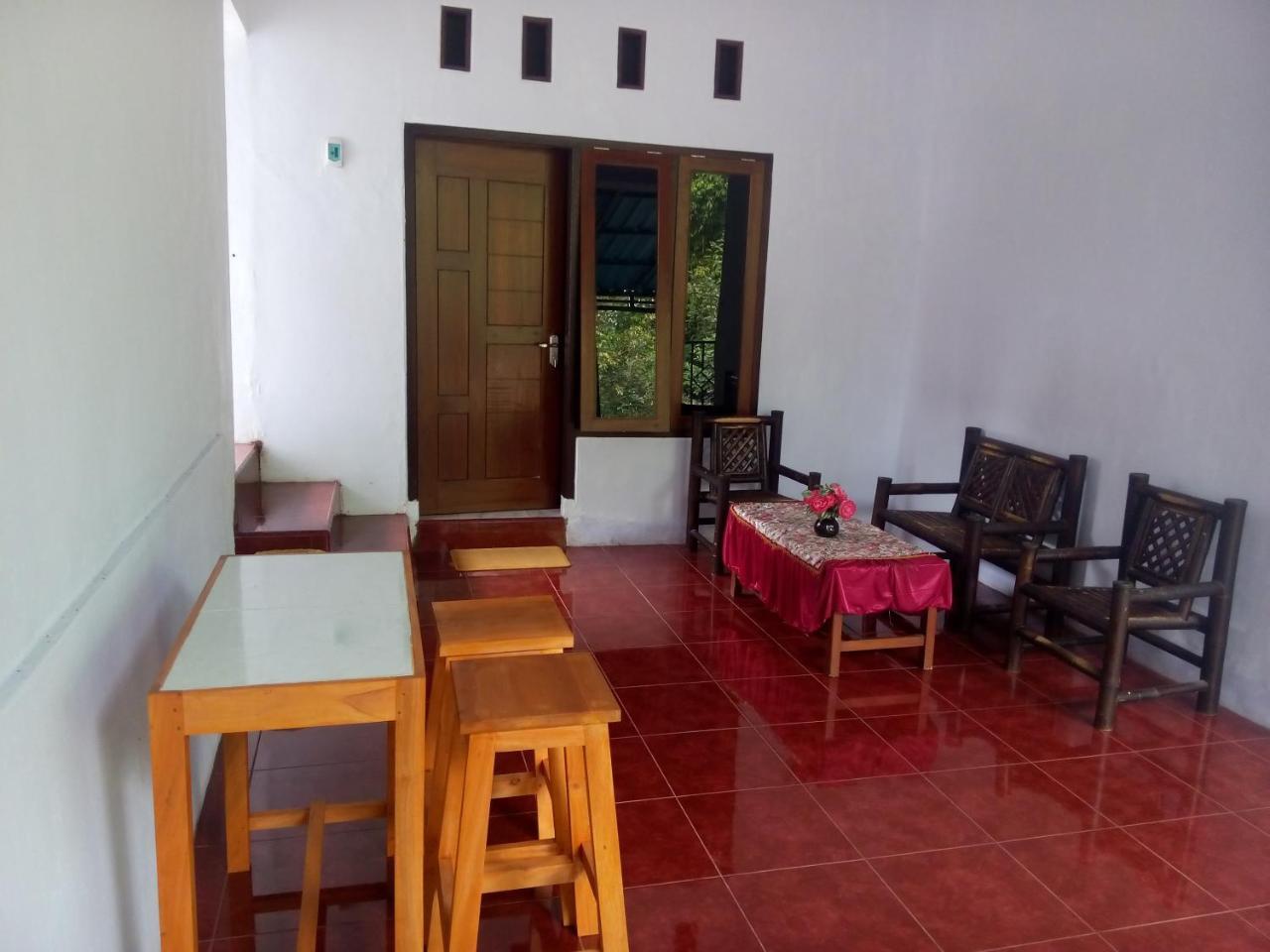 Guest house Sritanjung